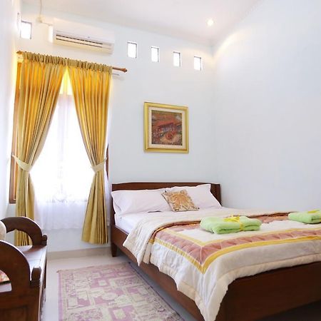 Griya Kedasih Guesthouse Yogyakarta Eksteriør bilde